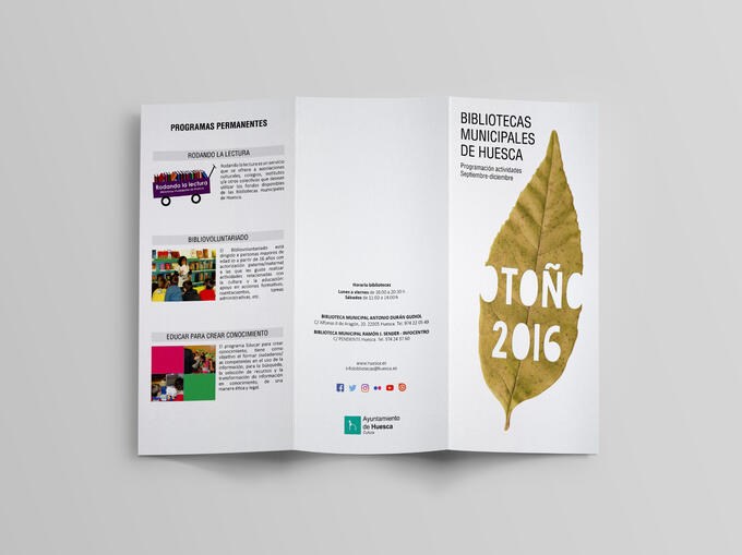 Folletos Biblioteca Municipal Huesca (exterior)